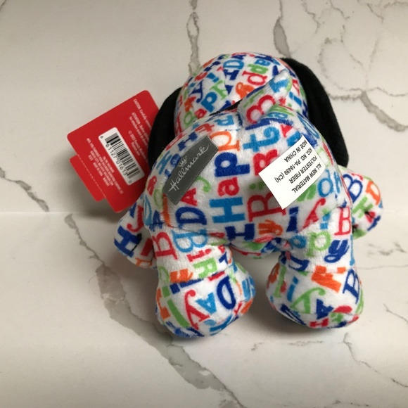 Hallmark NWT Peanuts “SNOOPY” Dog Plush Happy Birthday - Picture 5 of 5